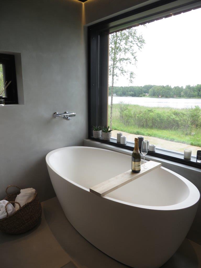 Senzo kivivann Elamumessilt