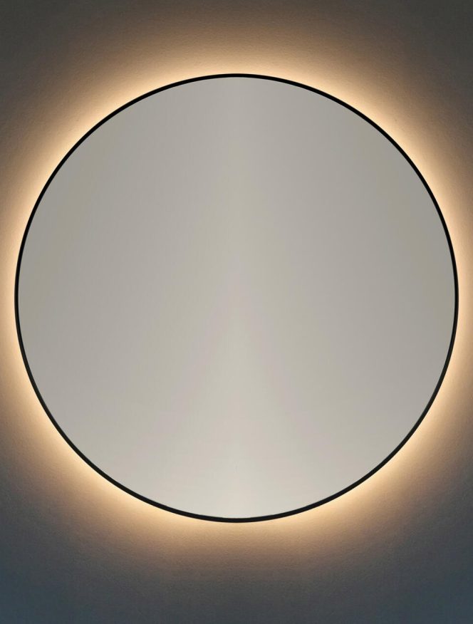 Balteco AG LED-vannitoapeegel, modernne disain ja praktiline lahendus, sobib kõigi Balteco vannitoamööbli seeriatega.