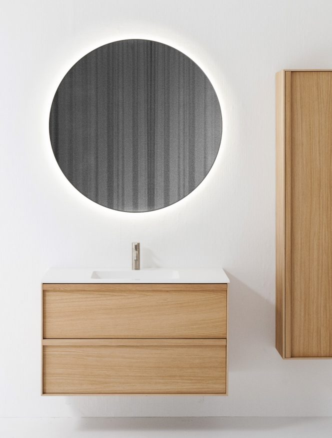 Balteco Carre vannitoamööbel naturaalse tammespooni ja Xonyx lettvalamuga, BLUM Tandembox sahtlisüsteem ja LED-peegel.