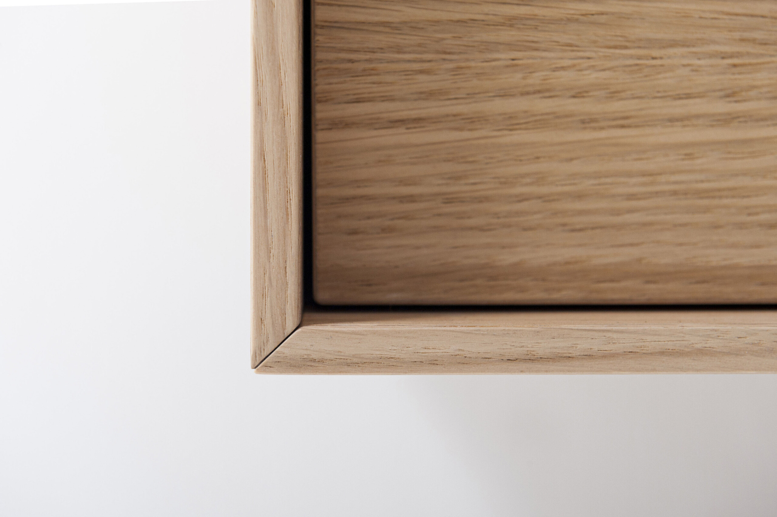 Carre vannitoamööbel