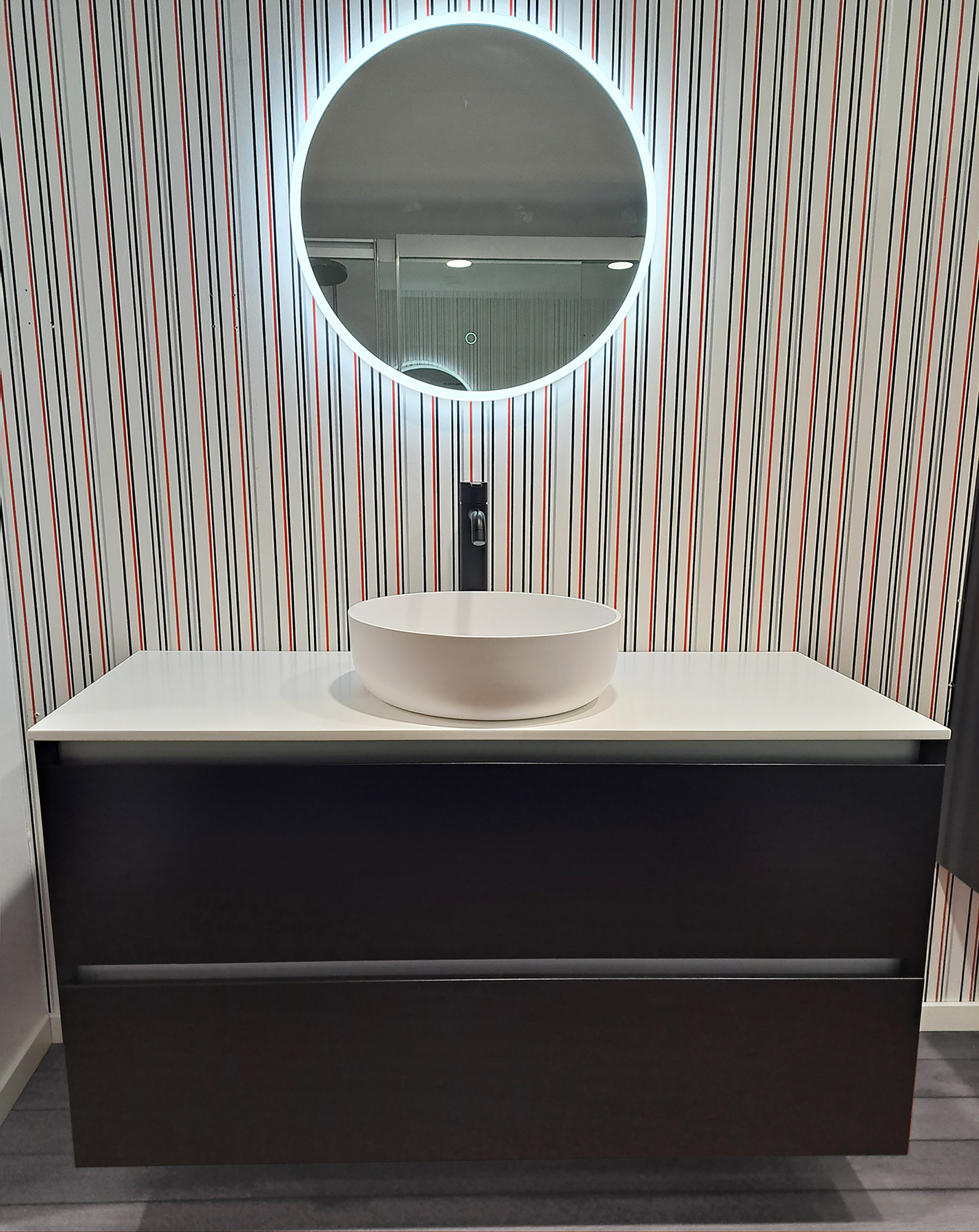 FLO vannitoamööbel