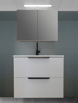 Balteco Forma Stripe vannitoamööbel triibumotiiviga fassaadiga, BLUM Tandembox mehhanismid, Xonyx või GelCast valamu ja ajatu disain.