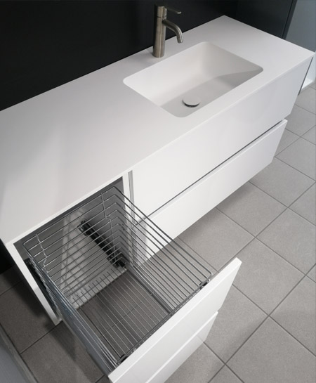 Grada XL vannitoamööbel 60 cm sügavusega, valge viimistlus ja Xonyx lettvalamu