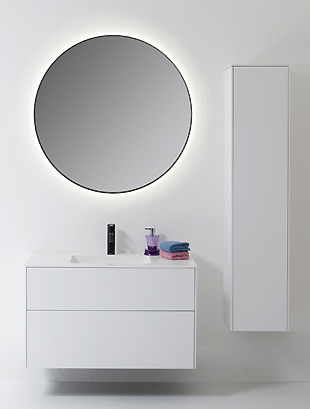 Balteco Vida vannitoamööbel minimalistliku disainiga, eelkomplekteeritud ja saadaval erinevates mõõtudes ja viimistlustes, modernse vannitoa sisustus.